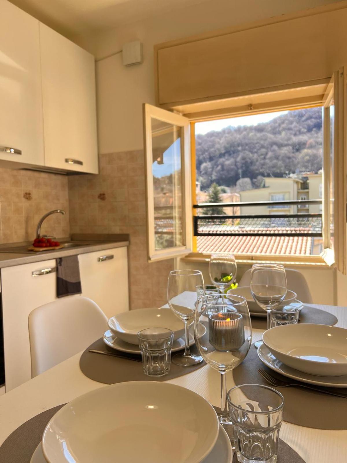 Ferienwohnung La Mansarda Como Exterior foto